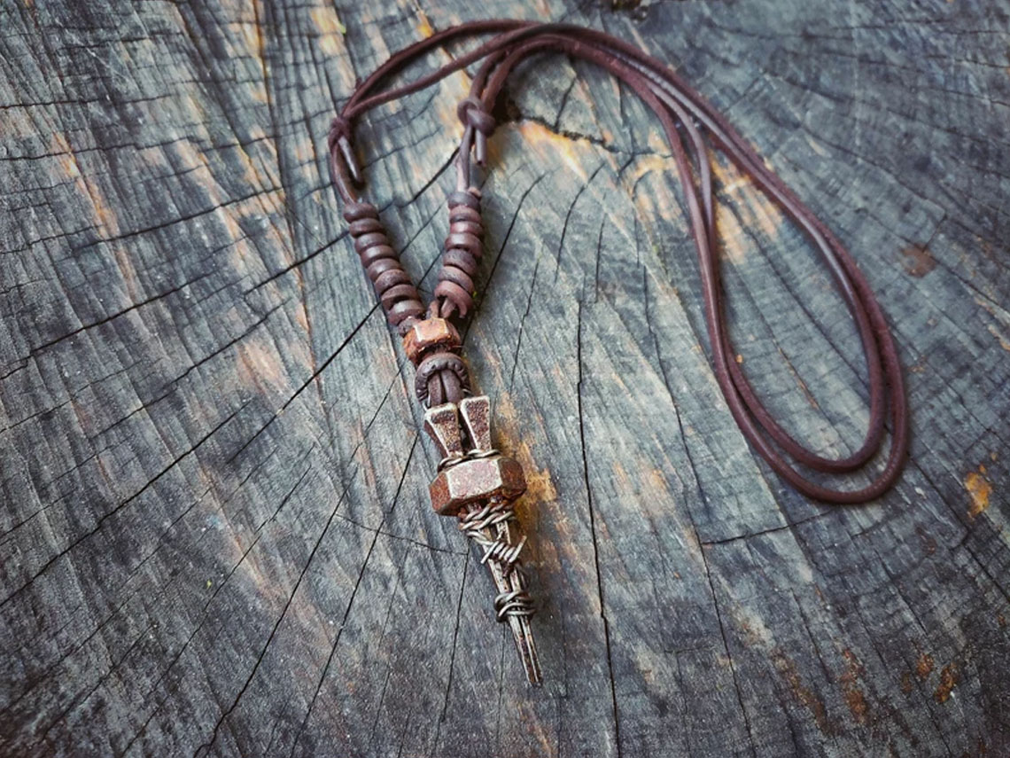 <span class='header'>--header--</span> <span class='header'>--header--</span>