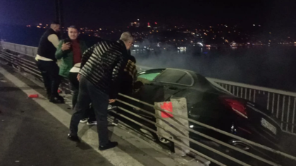 Fatih Sultan Mehmet K�pr�s�'nde zincirleme kaza meydana geldi