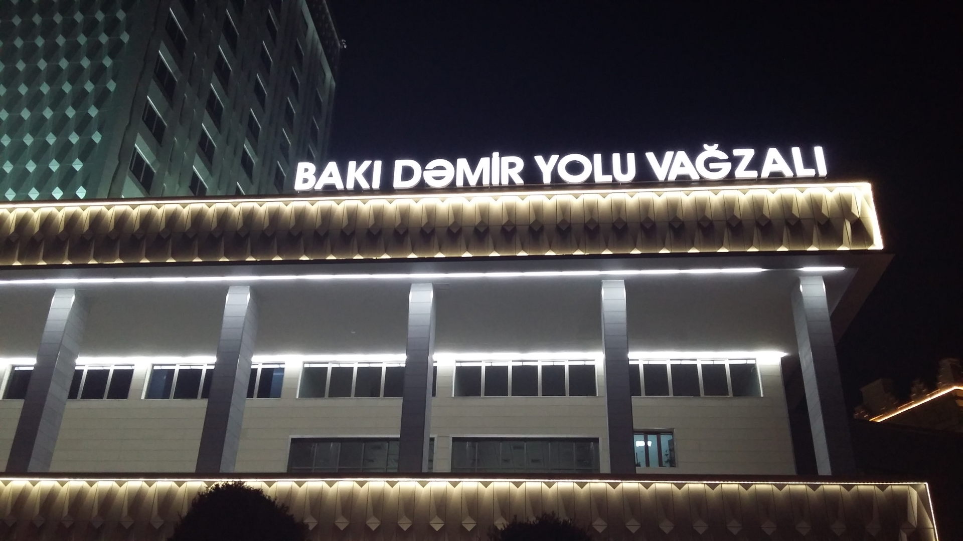 Bakı Dəmiryol Vağzalında 64 yaşlı kişi qəfil dünyasını dəyişdi