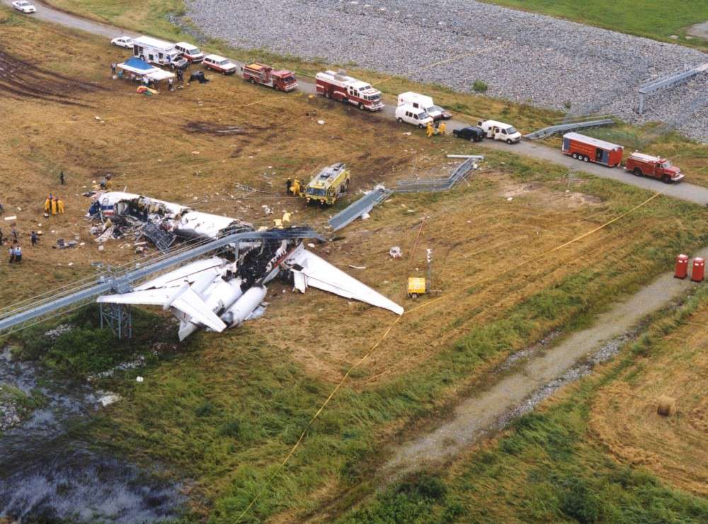 American_Airlines_Flight_1420_wreckage2