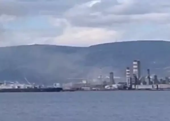 izmit-te-tupras-rafinerisi-nde-patlama-18011489_6496_m