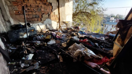 Avc�lar�da kirac� taraf�ndan yak�lan ev g�r�nt�lendi