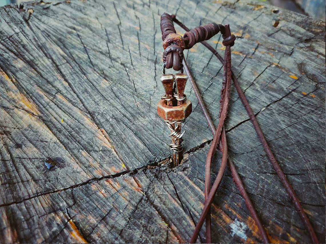 <span class='header'>--header--</span> <span class='header'>--header--</span>