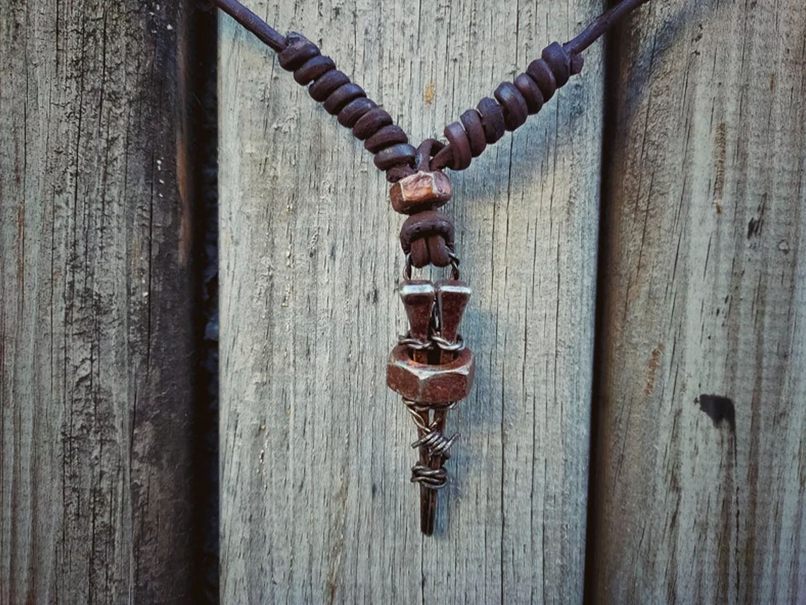 <span class='header'>--header--</span> <span class='header'>--header--</span>